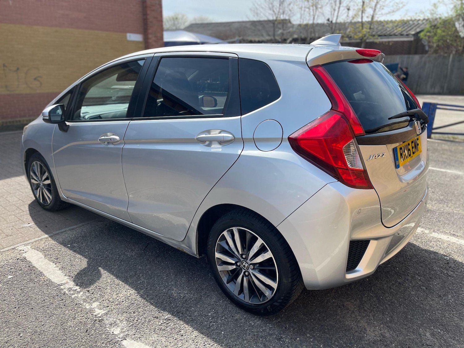Used Honda Jazz 2016 for sale - 76994467: Photo 3