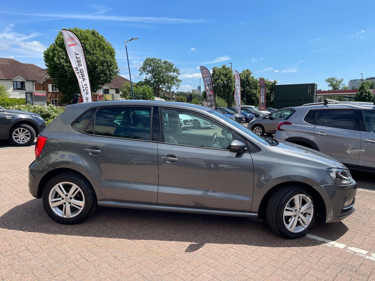Used Volkswagen Polo 2016 for sale - 76327246: Photo 11