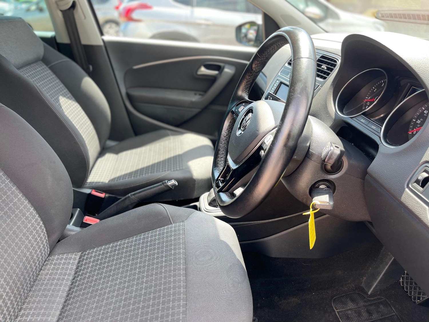 Used Volkswagen Polo 2016 for sale - 76327246: Photo 15