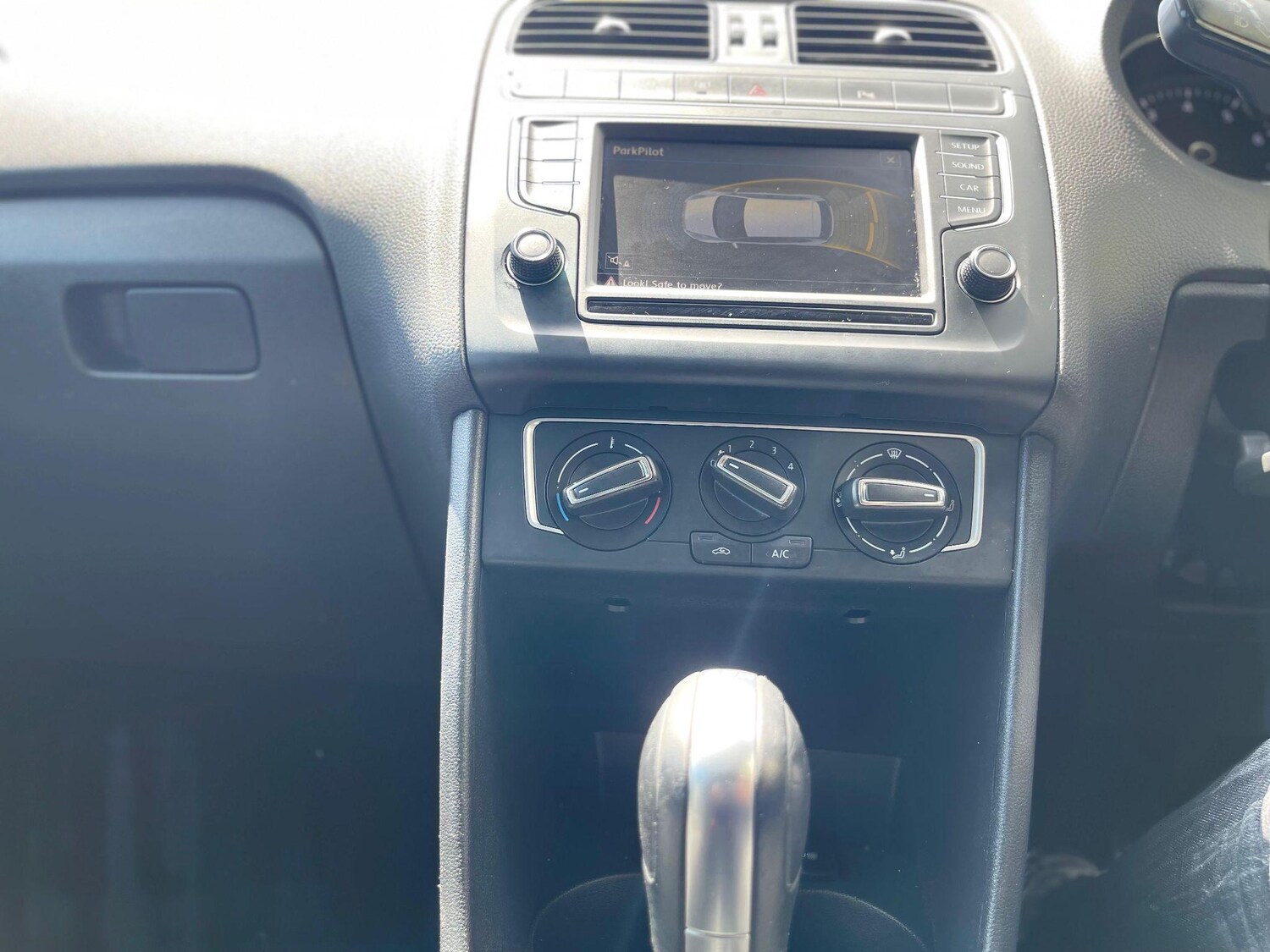 Used Volkswagen Polo 2016 for sale - 76327246: Photo 36