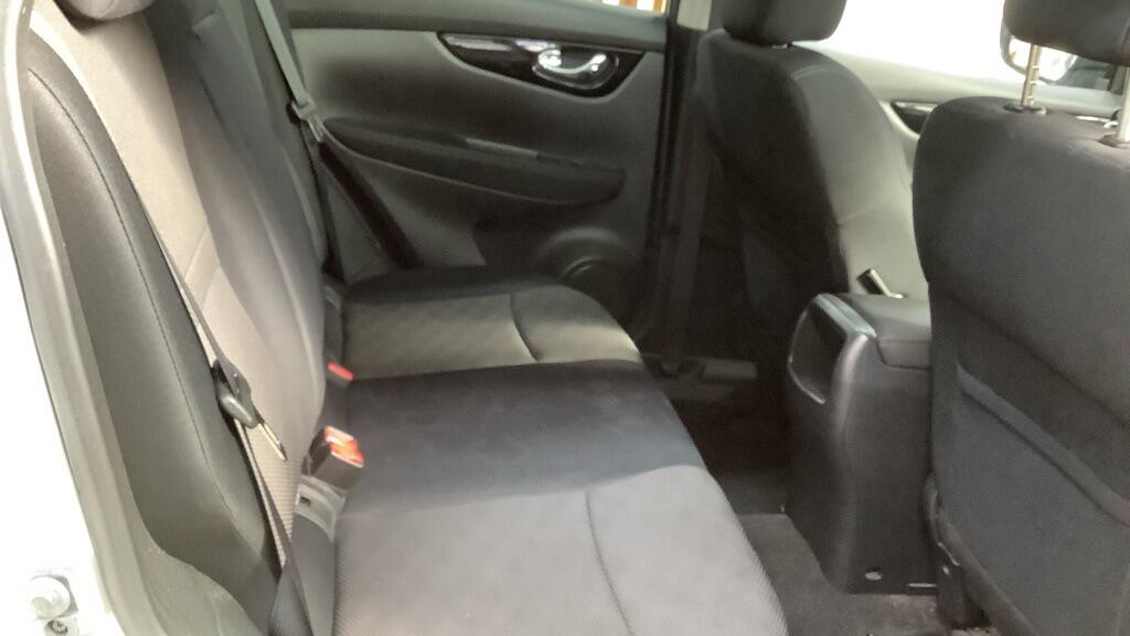 Used Nissan Qashqai 2015 for sale - 77993803: Photo 10