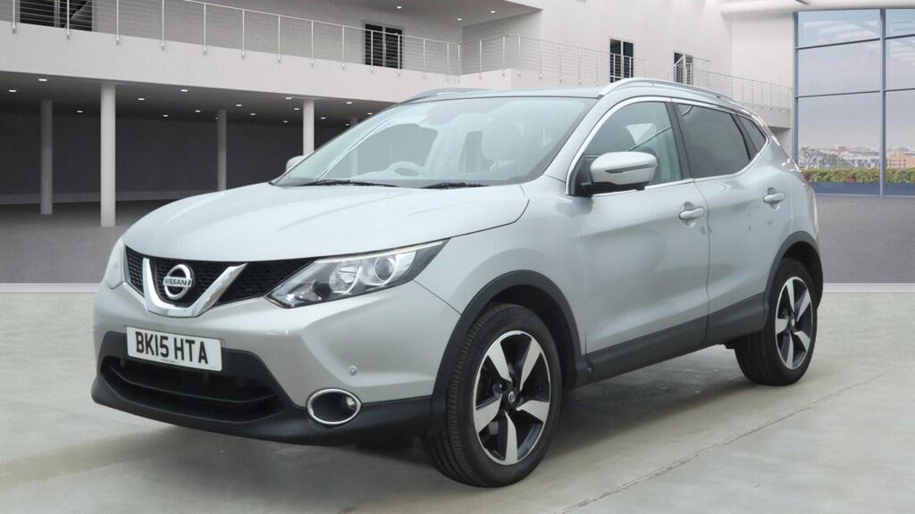 Used Nissan Qashqai 2015 for sale - 77993803: Photo 2
