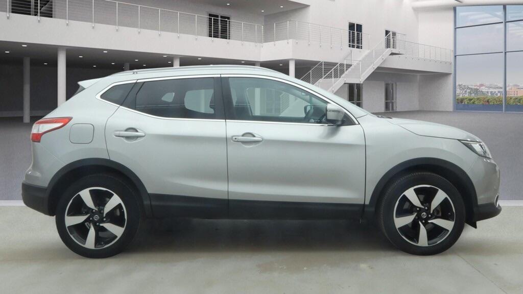 Used Nissan Qashqai 2015 for sale - 77993803: Photo 7