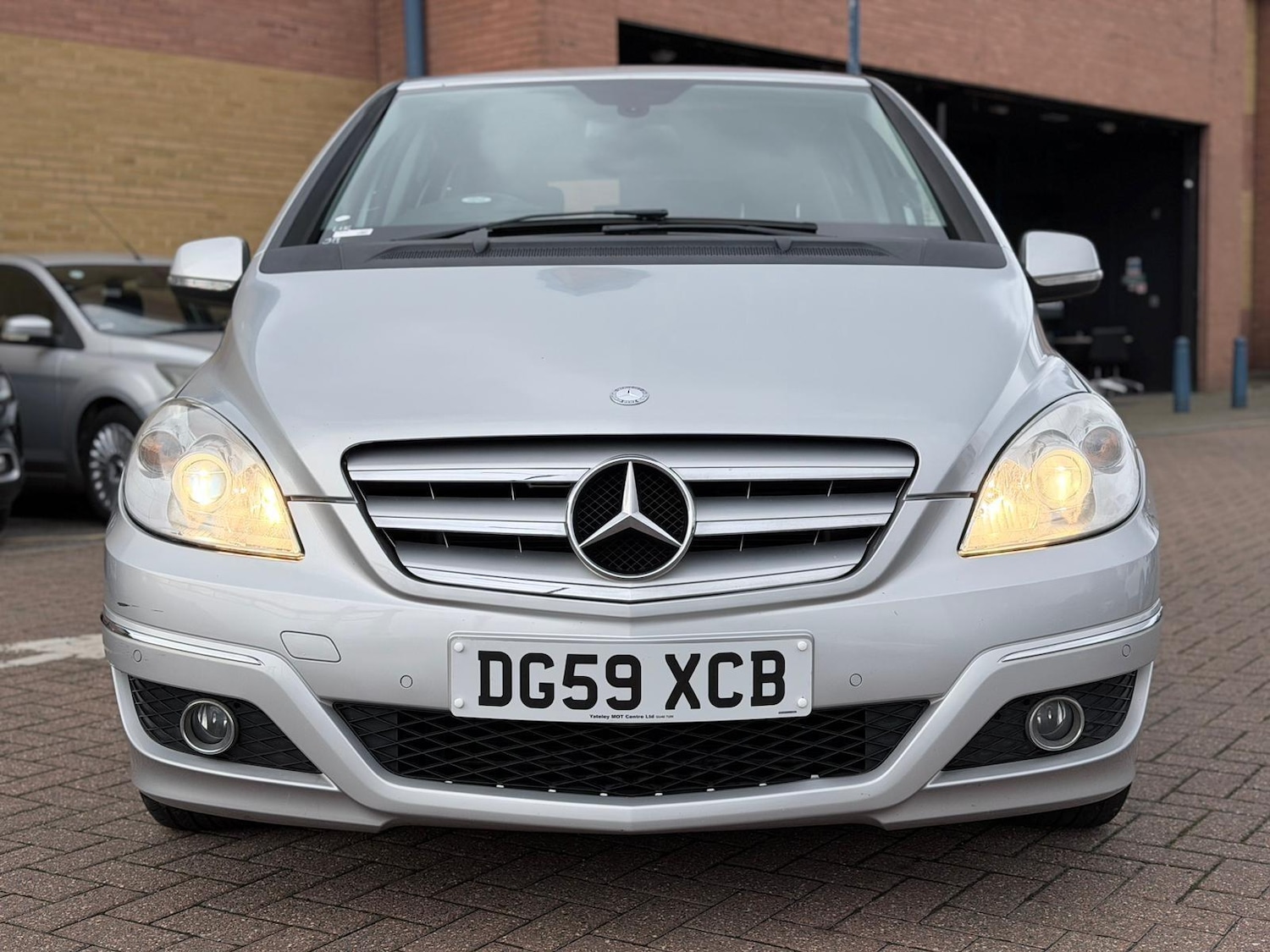 Used Mercedes-Benz B Class 2009 for sale - 76499048: Photo 2