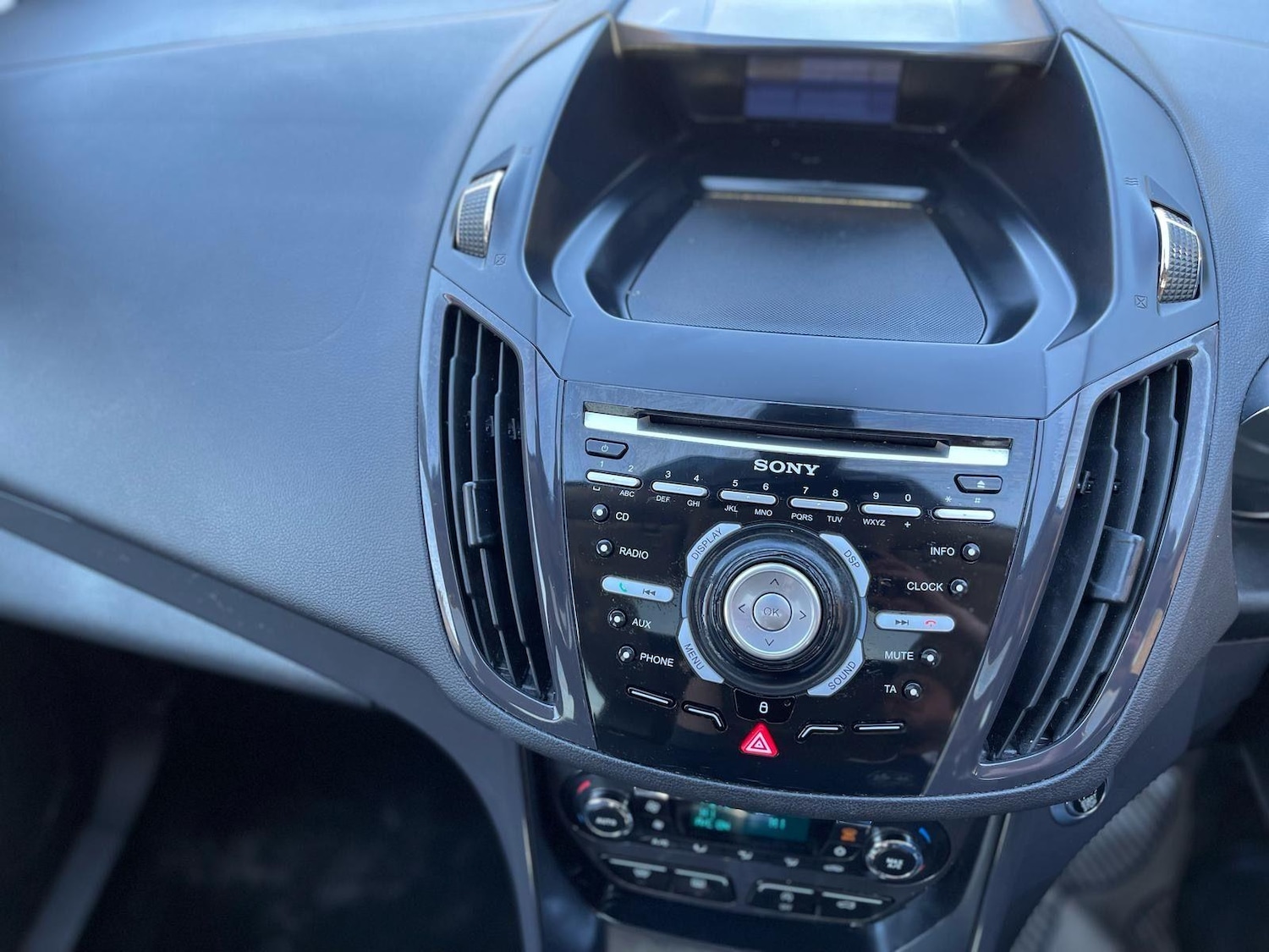 Used Ford Kuga 2015 for sale - 76991383: Photo 14