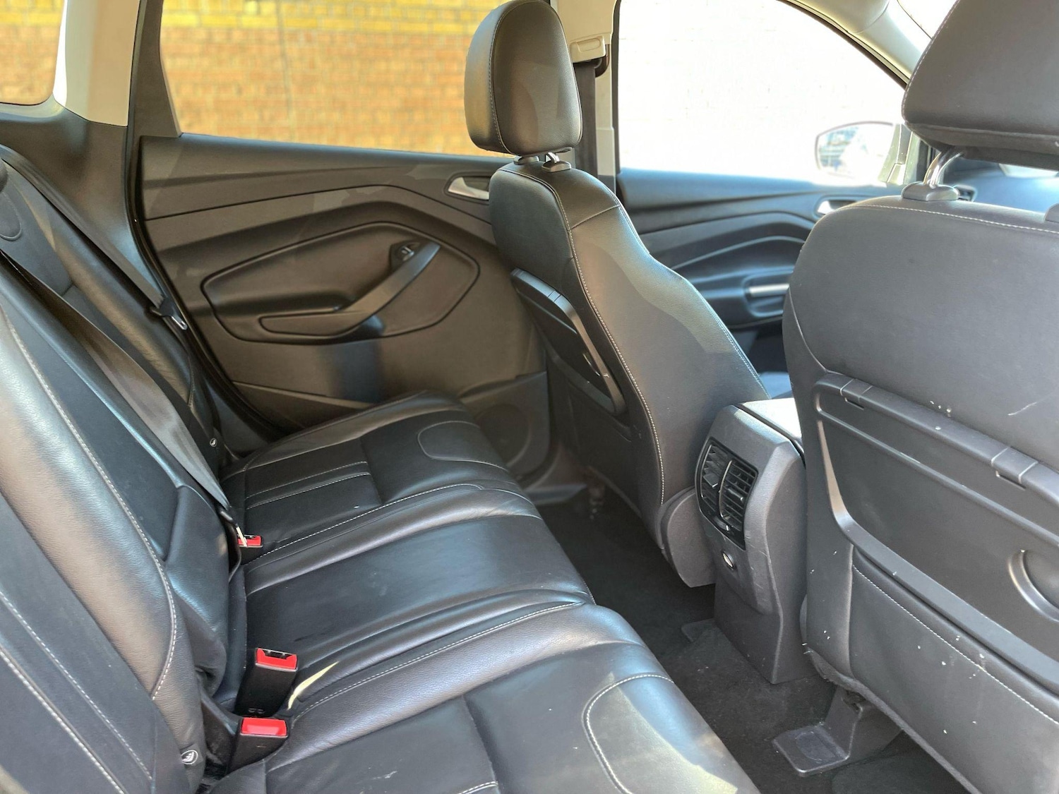 Used Ford Kuga 2015 for sale - 76991383: Photo 21