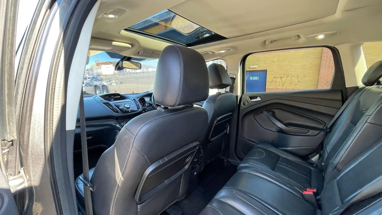 Used Ford Kuga 2015 for sale - 76991383: Photo 28