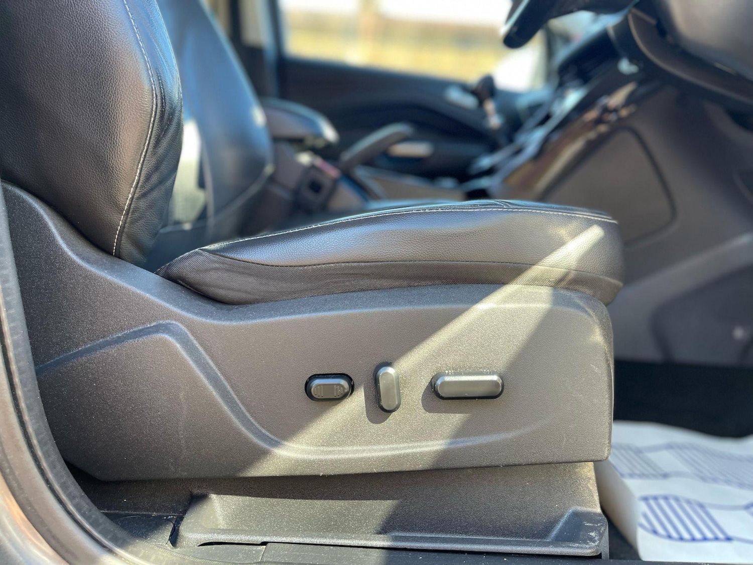 Used Ford Kuga 2015 for sale - 76991383: Photo 39