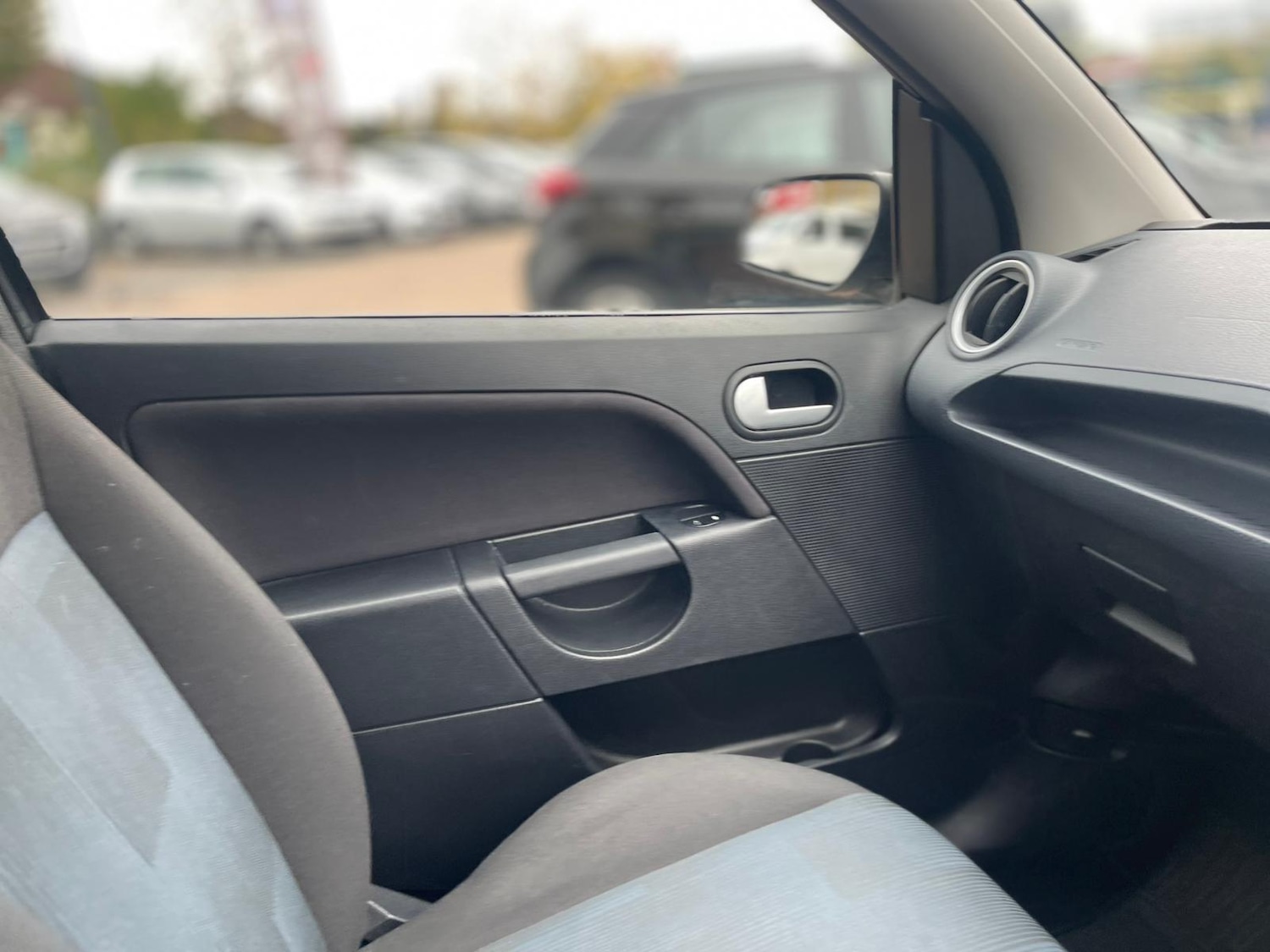 Used Ford Fiesta 2007 for sale - 76327041: Photo 41