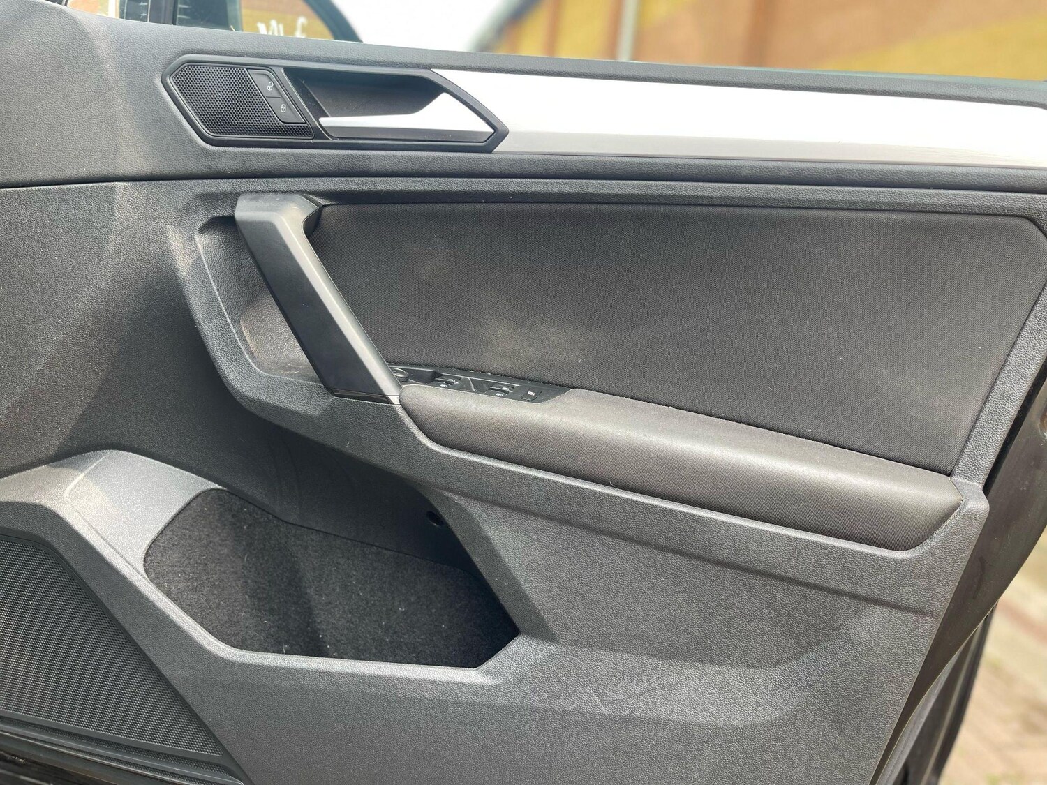 Used Volkswagen Tiguan 2019 for sale - 76327075: Photo 23