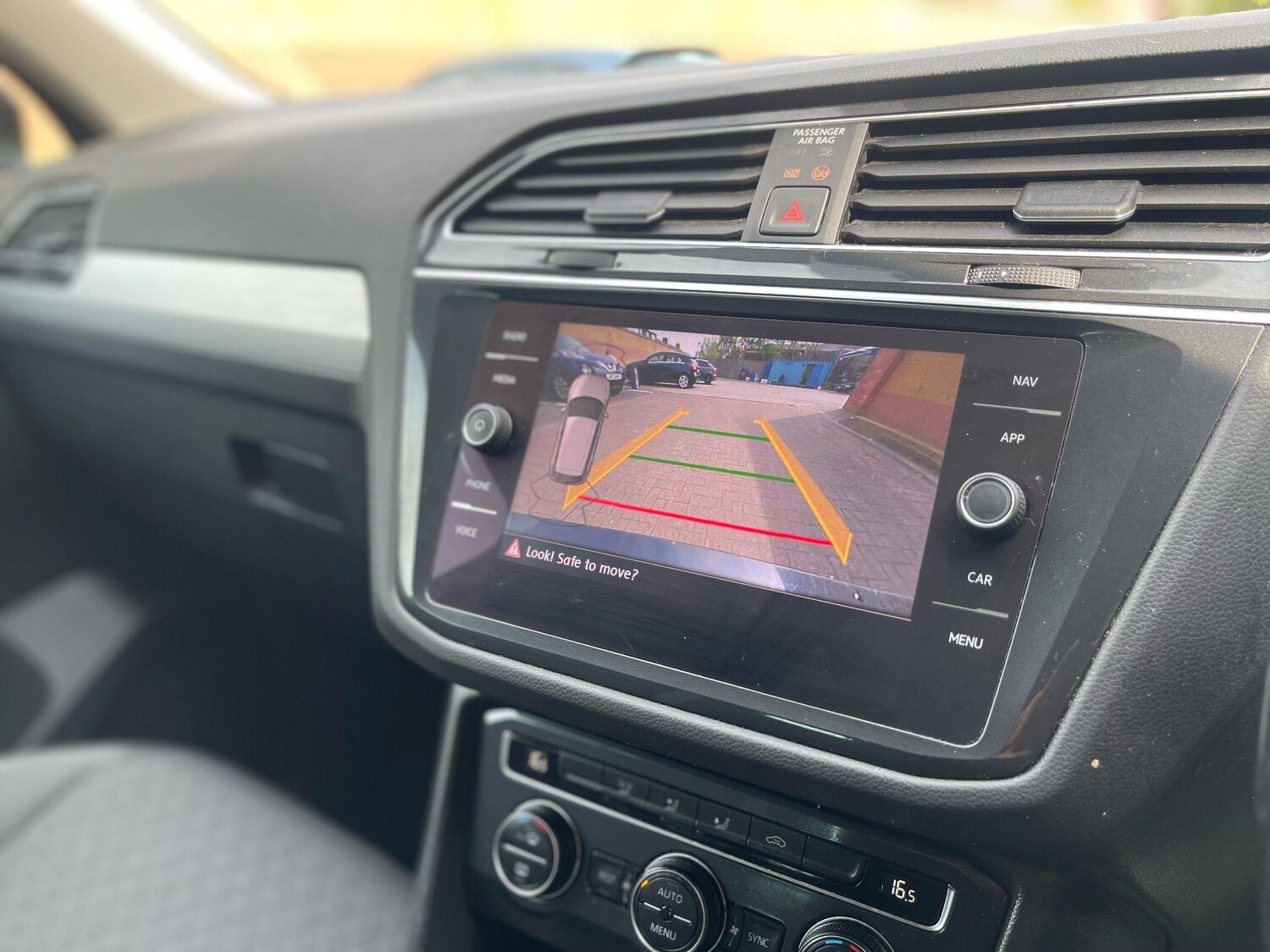 Used Volkswagen Tiguan 2019 for sale - 76327075: Photo 29
