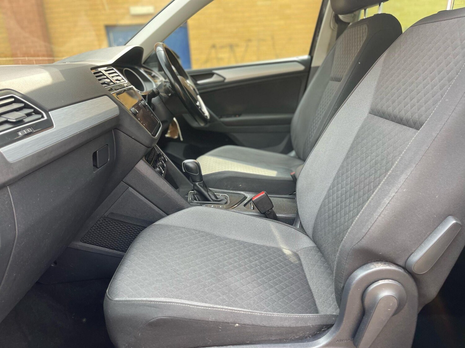 Used Volkswagen Tiguan 2019 for sale - 76327075: Photo 34