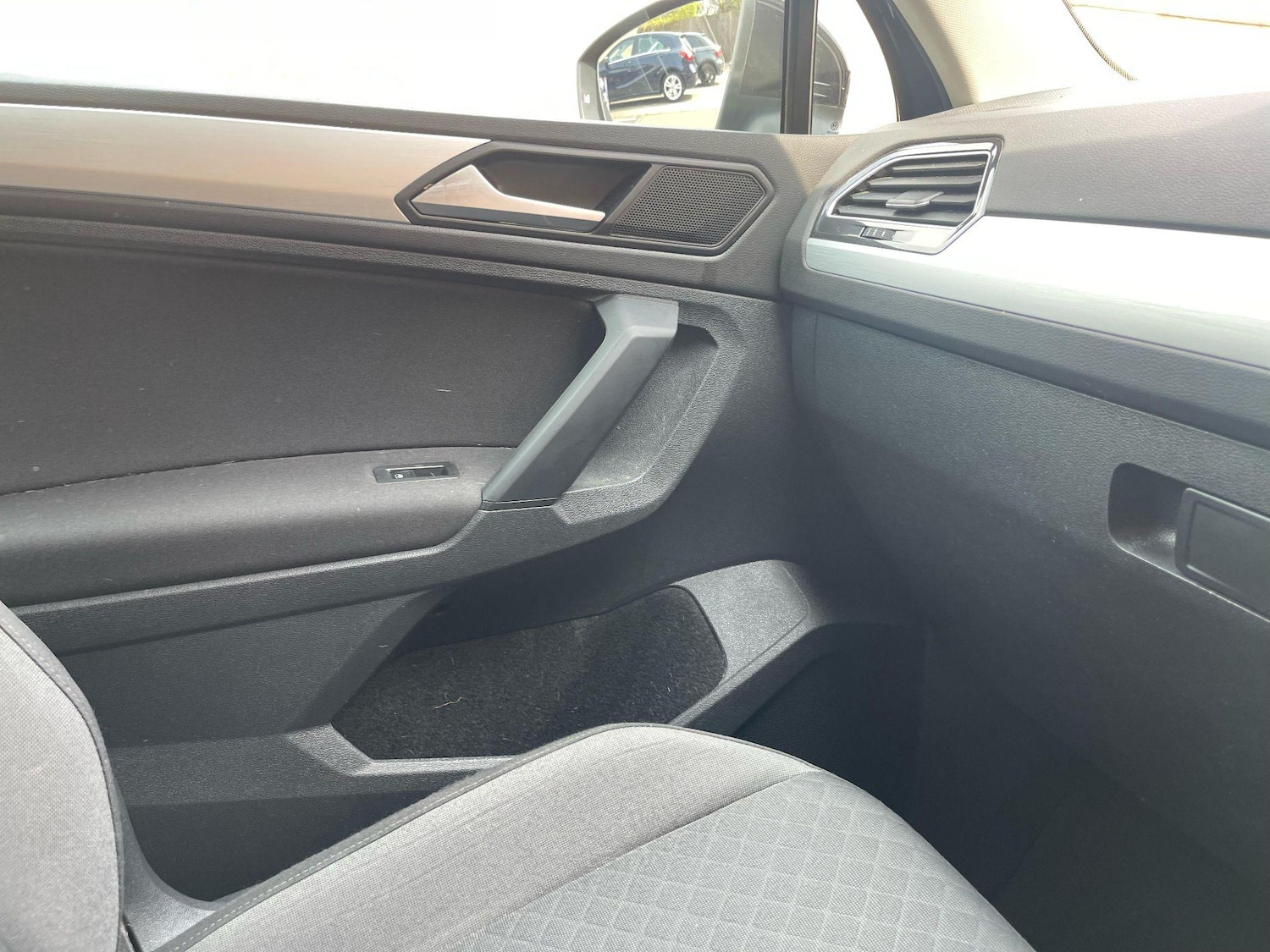 Used Volkswagen Tiguan 2019 for sale - 76327075: Photo 41