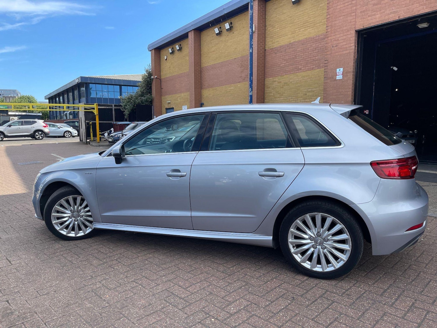 Used Audi A3 2016 for sale - 76551874: Photo 10