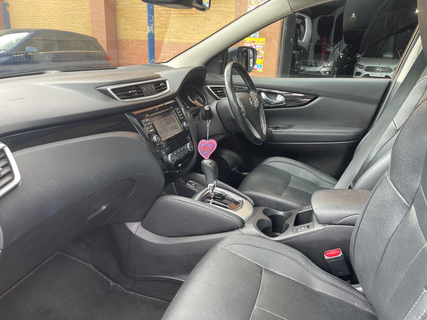 Used Nissan Qashqai 2017 for sale - 76994480: Photo 40