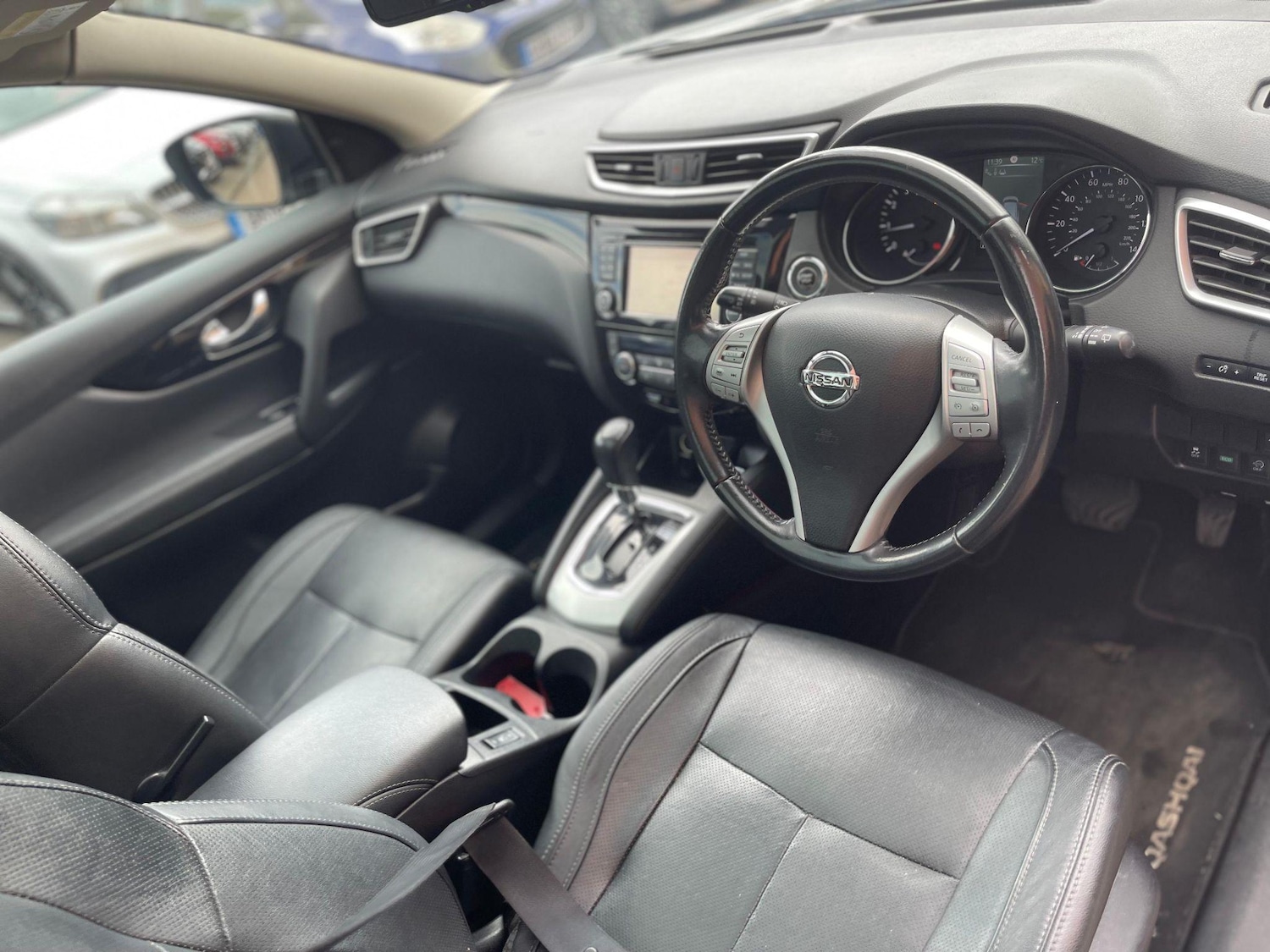 Used Nissan Qashqai 2017 for sale - 76994480: Photo 44