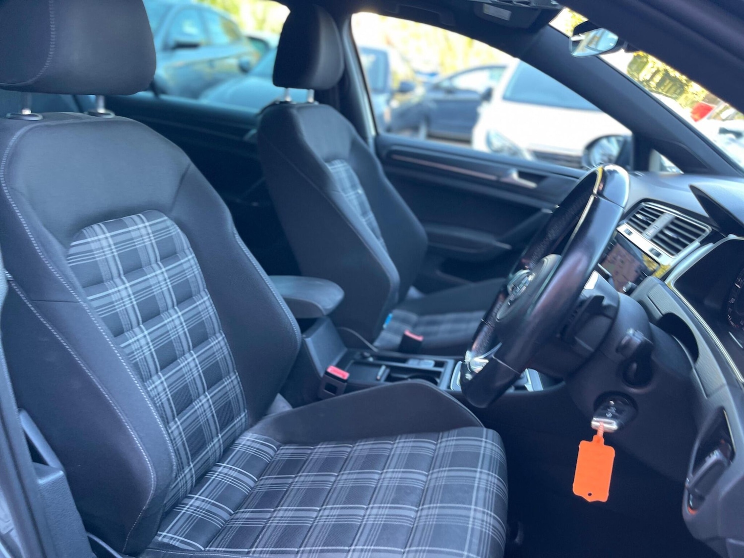 Used Volkswagen Golf 2018 for sale - 77524017: Photo 38