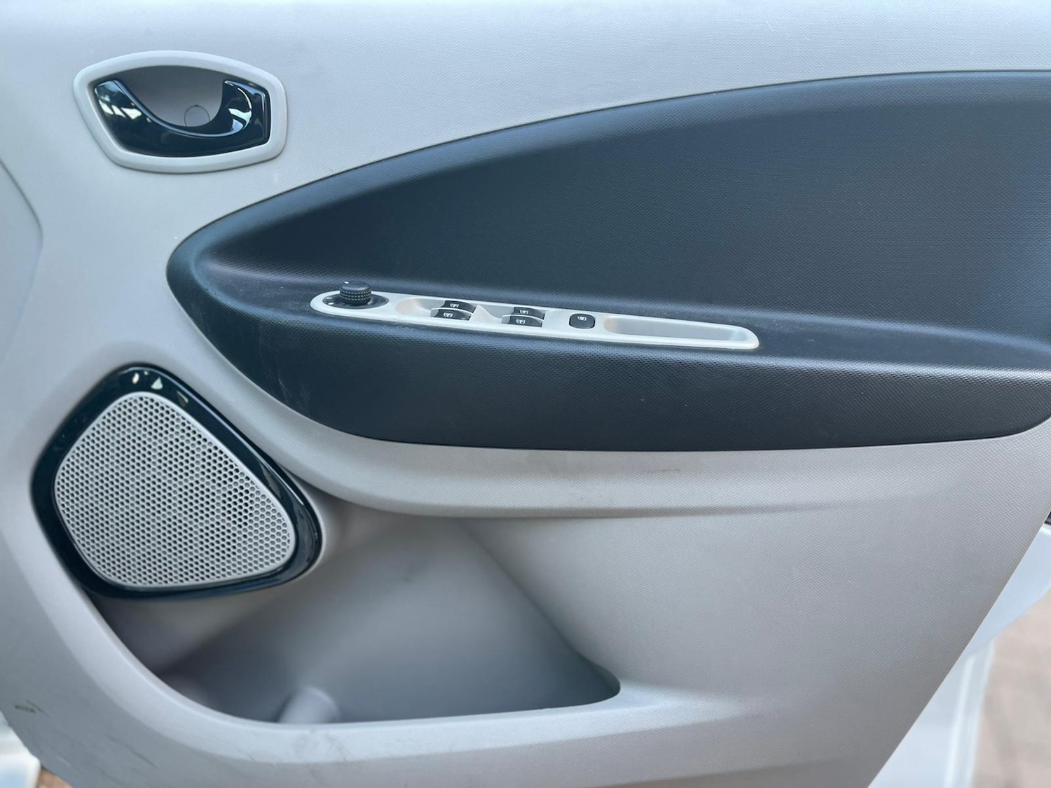 Used Renault Zoe for sale - 76952234: Photo 26