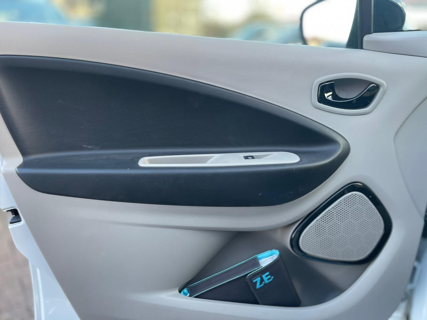 Used Renault Zoe for sale - 76952234: Photo 27