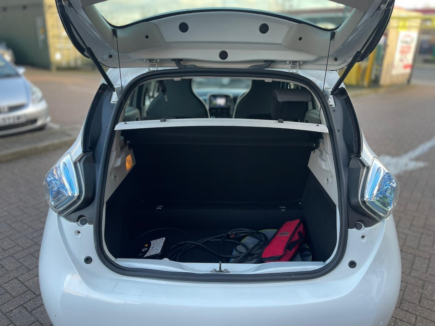 Used Renault Zoe for sale - 76952234: Photo 33