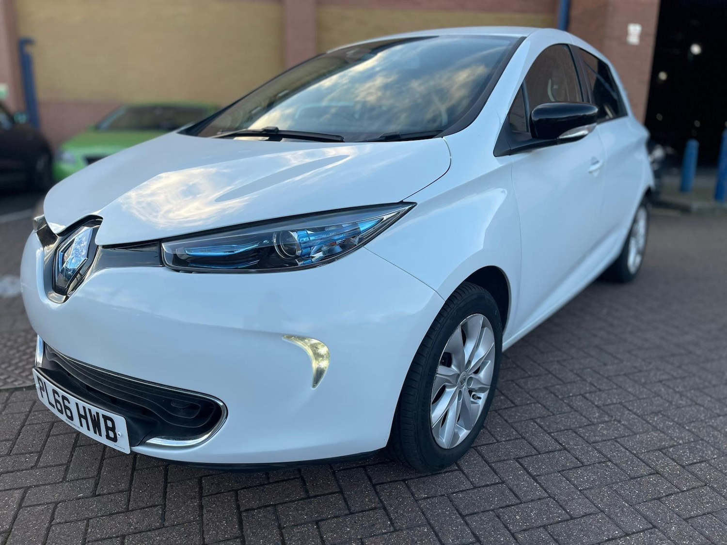 Used Renault Zoe for sale - 76952234: Photo 4