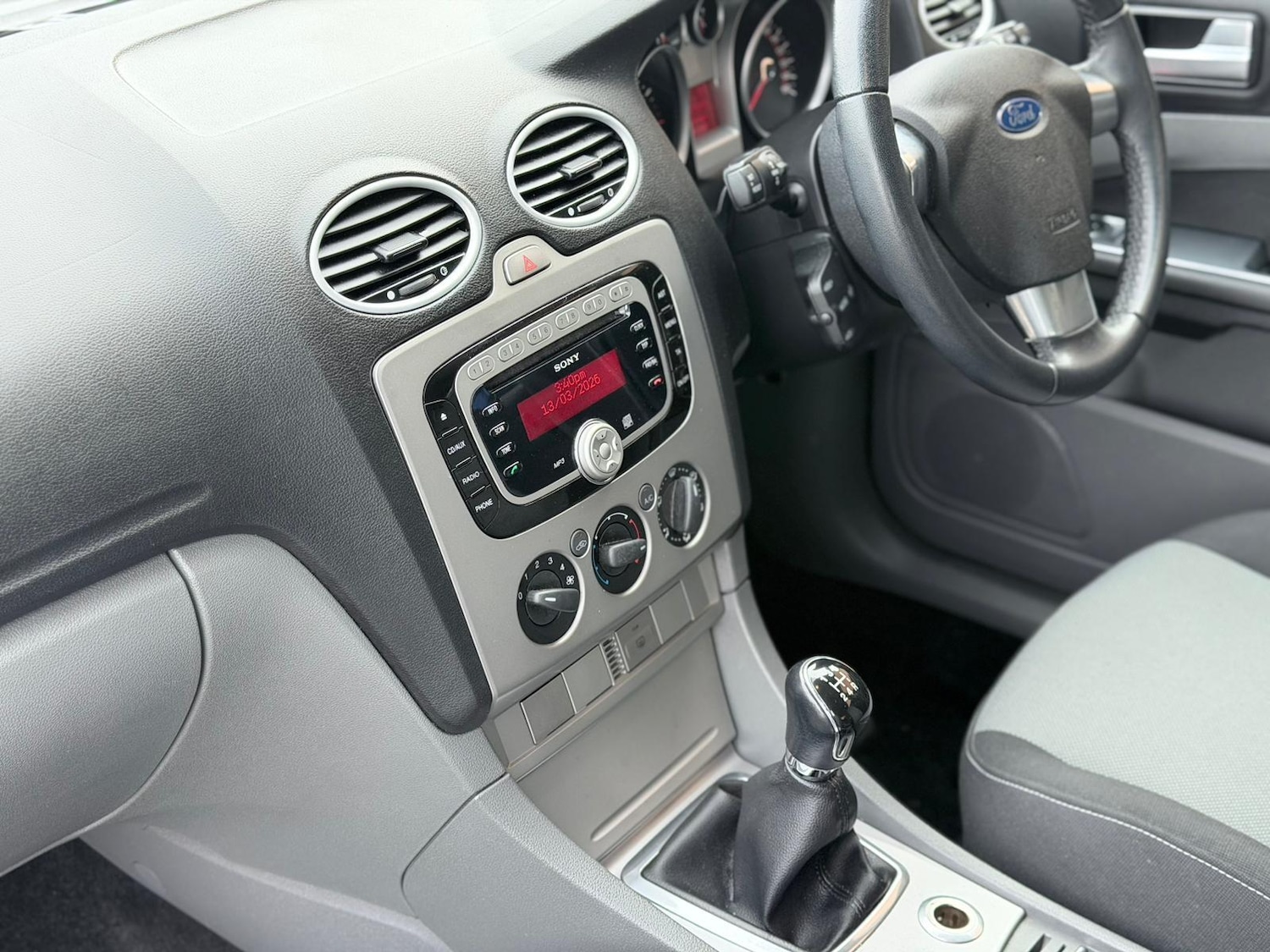 Used Ford Focus 2010 for sale - 77882886: Photo 23