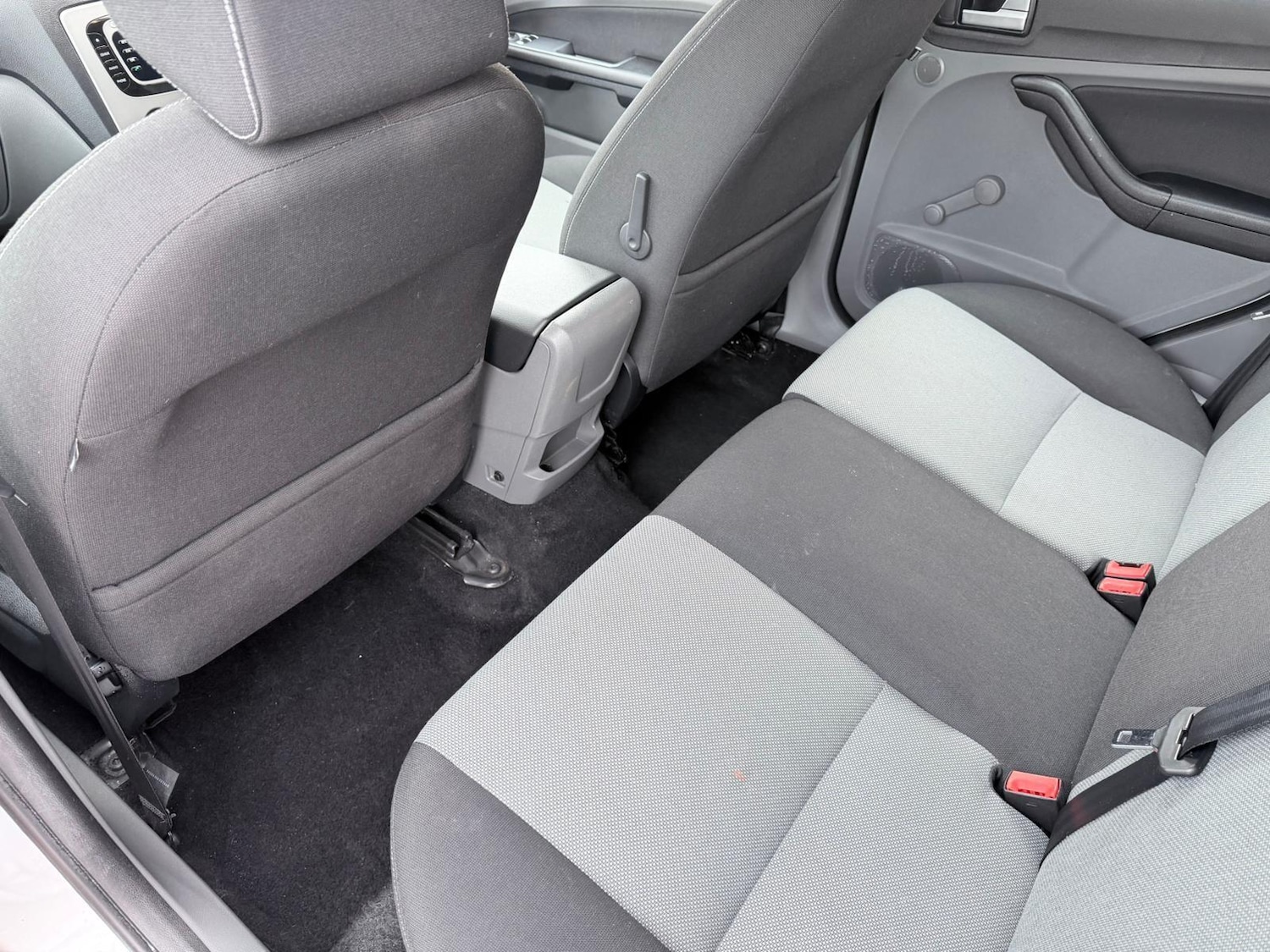 Used Ford Focus 2010 for sale - 77882886: Photo 29