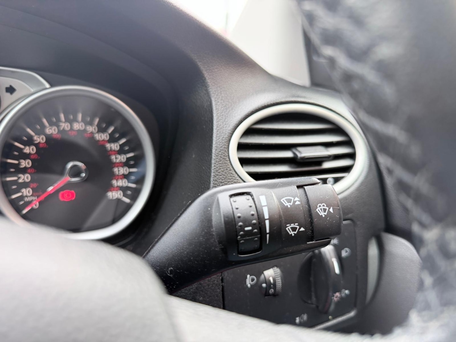 Used Ford Focus 2010 for sale - 77882886: Photo 33