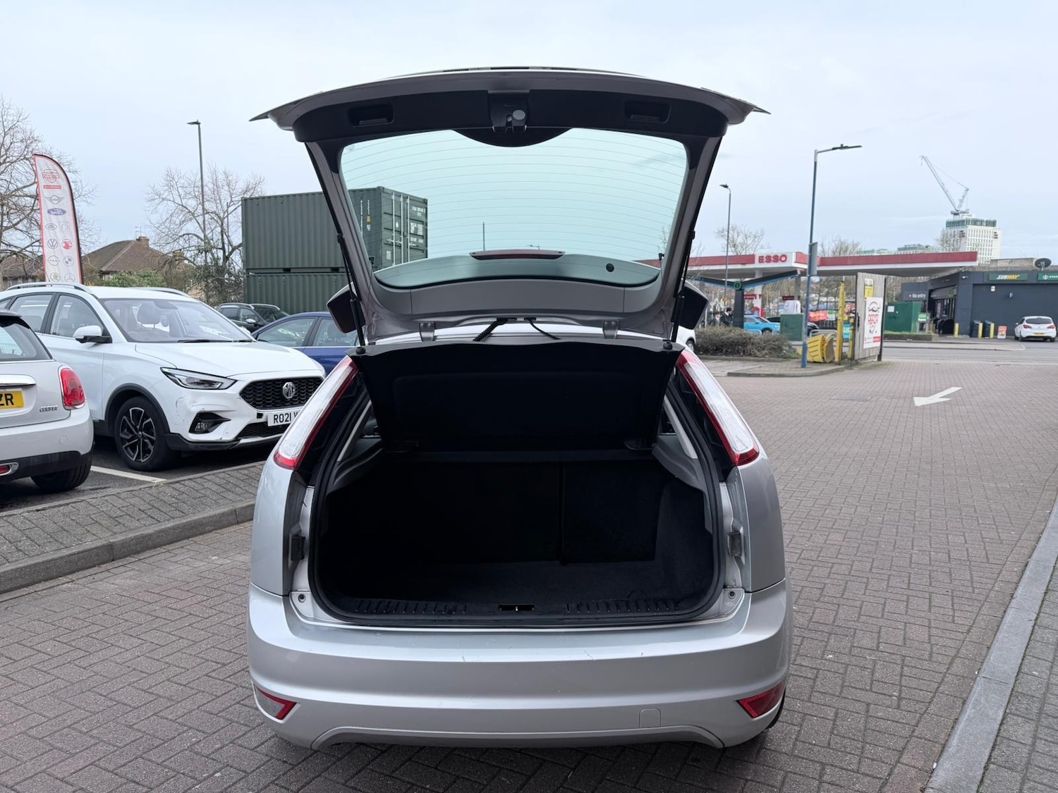 Used Ford Focus 2010 for sale - 77882886: Photo 48