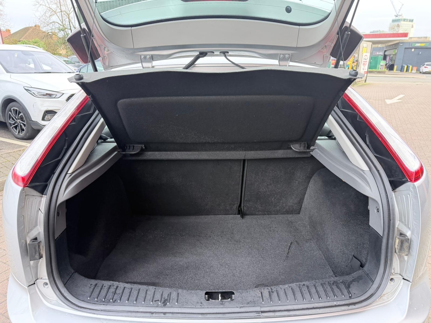 Used Ford Focus 2010 for sale - 77882886: Photo 49