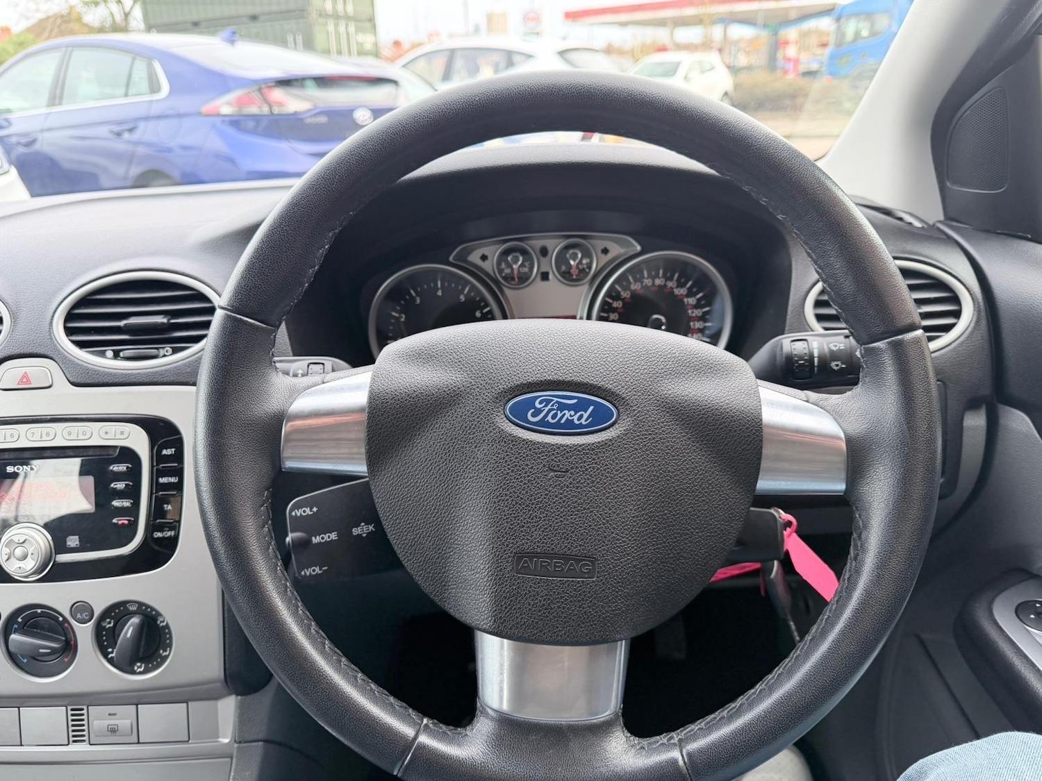 Used Ford Focus 2010 for sale - 77882886: Photo 50
