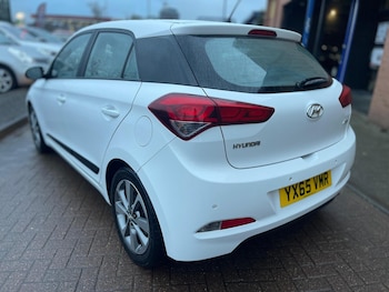 Used Hyundai i20 2015 for sale - 77242806: Photo