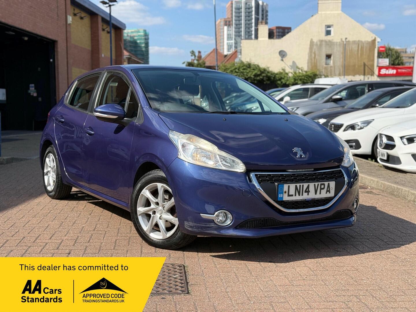Used Peugeot 208 2014 for sale - 76780950: Photo 1