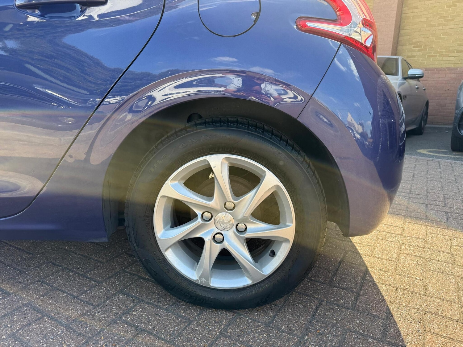 Used Peugeot 208 2014 for sale - 76780950: Photo 16