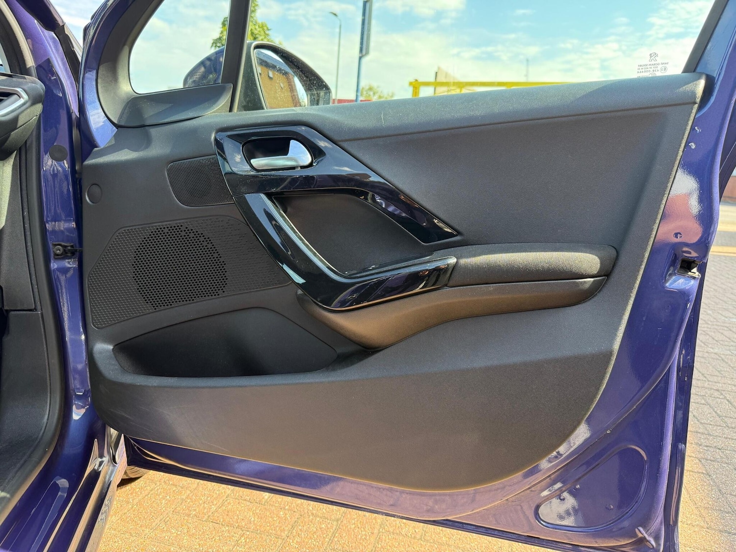 Used Peugeot 208 2014 for sale - 76780950: Photo 18