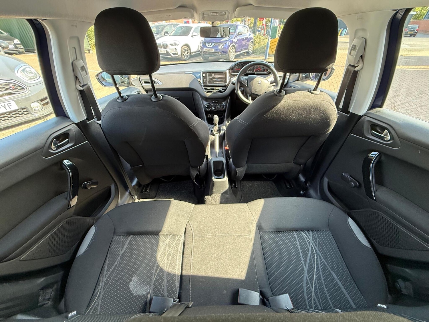 Used Peugeot 208 2014 for sale - 76780950: Photo 25