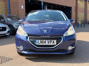 Used Peugeot 208 2014 for sale - 76780950: Photo