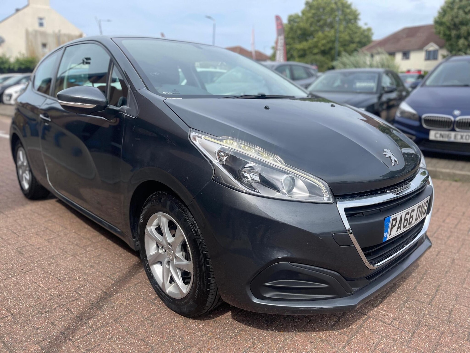 Used Peugeot 208 2017 for sale - 76551879: Photo 11