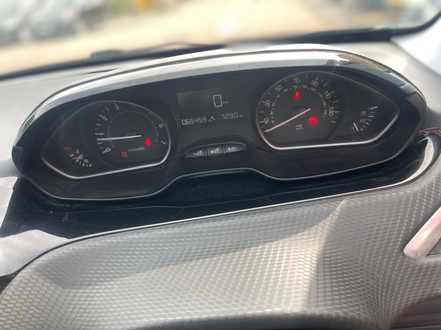 Used Peugeot 208 2017 for sale - 76551879: Photo 24