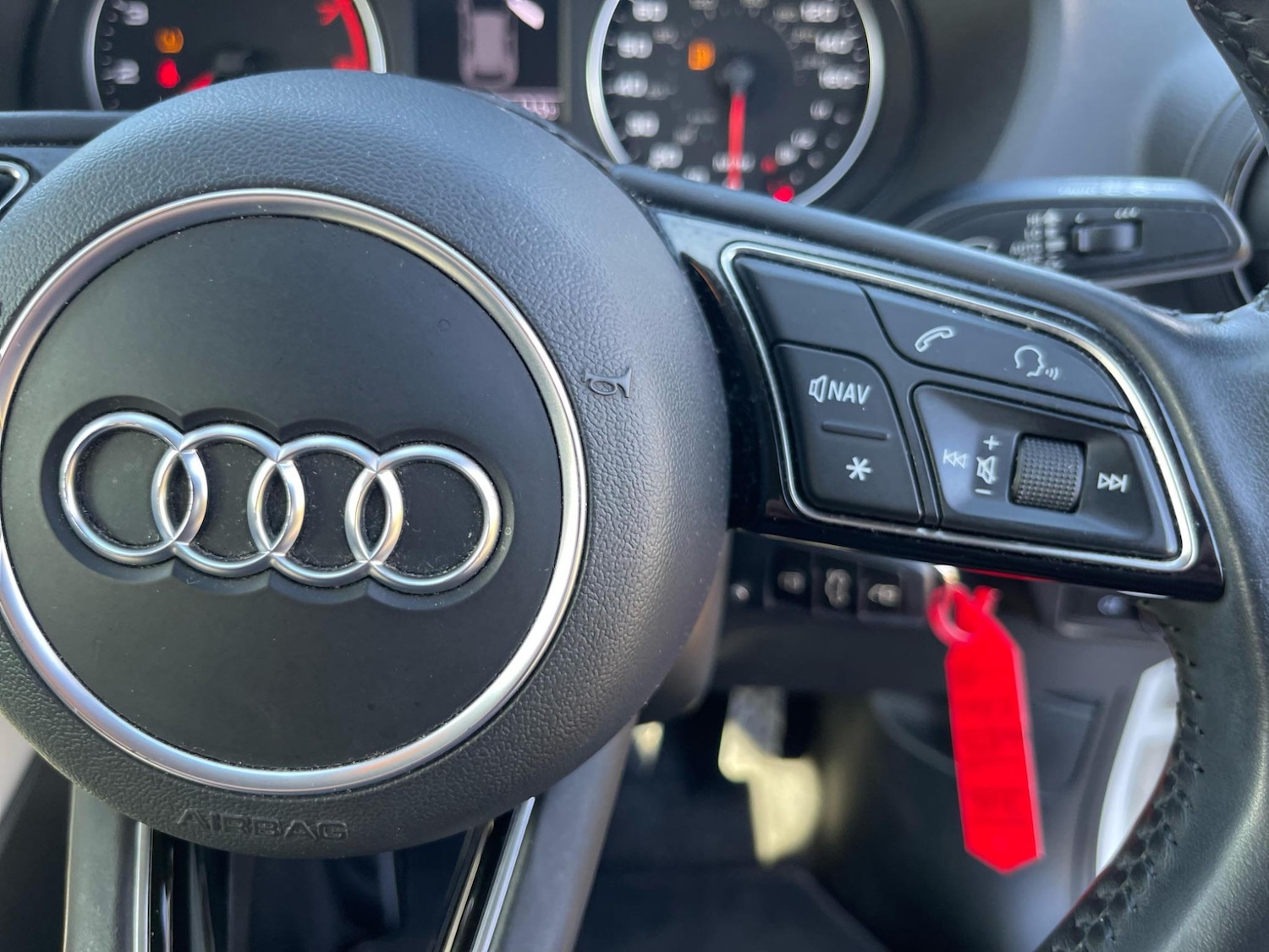 Used Audi Q2 2018 for sale - 76326524: Photo 39