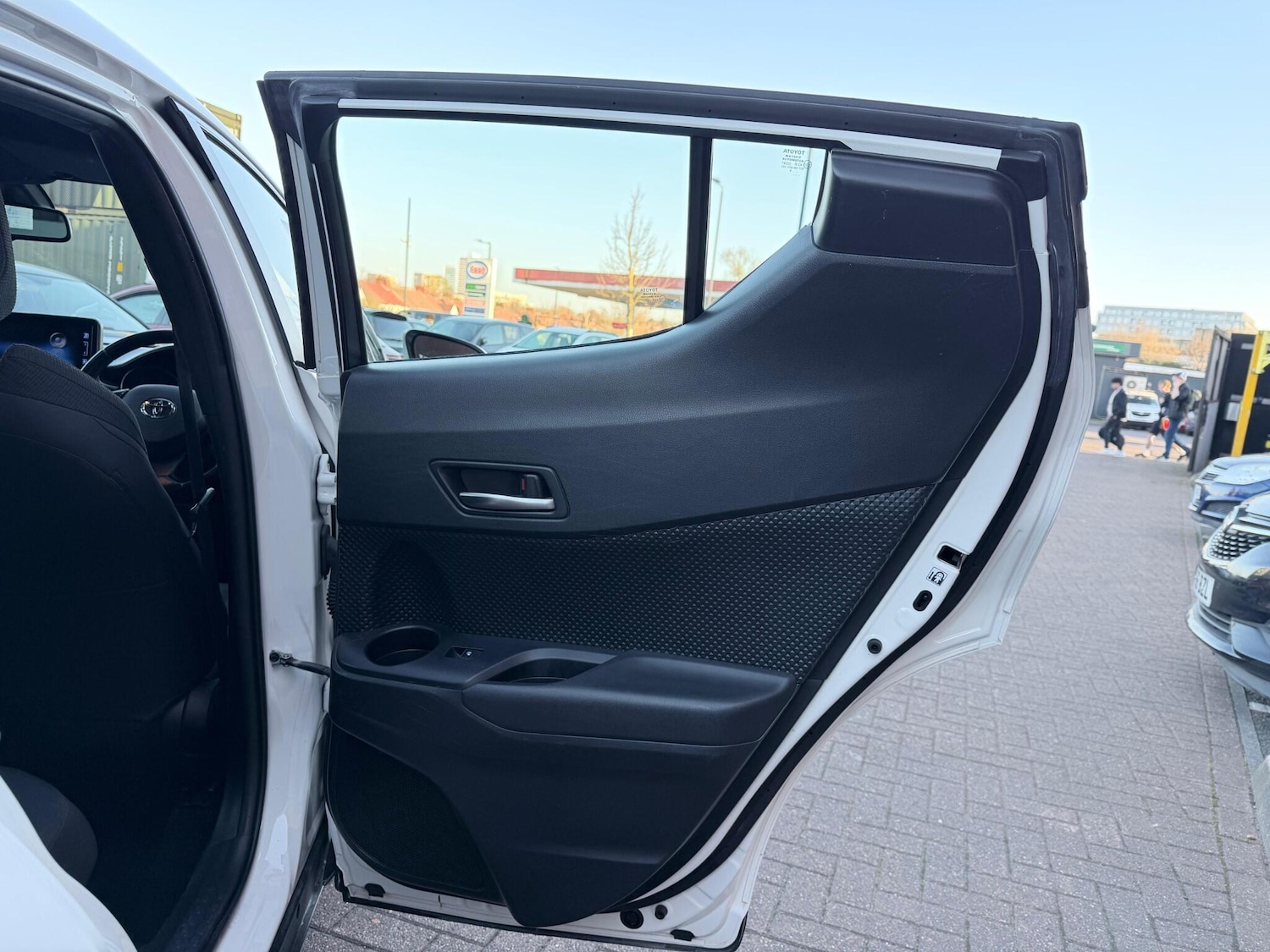 Used Toyota C-HR 2018 for sale - 77957214: Photo 25