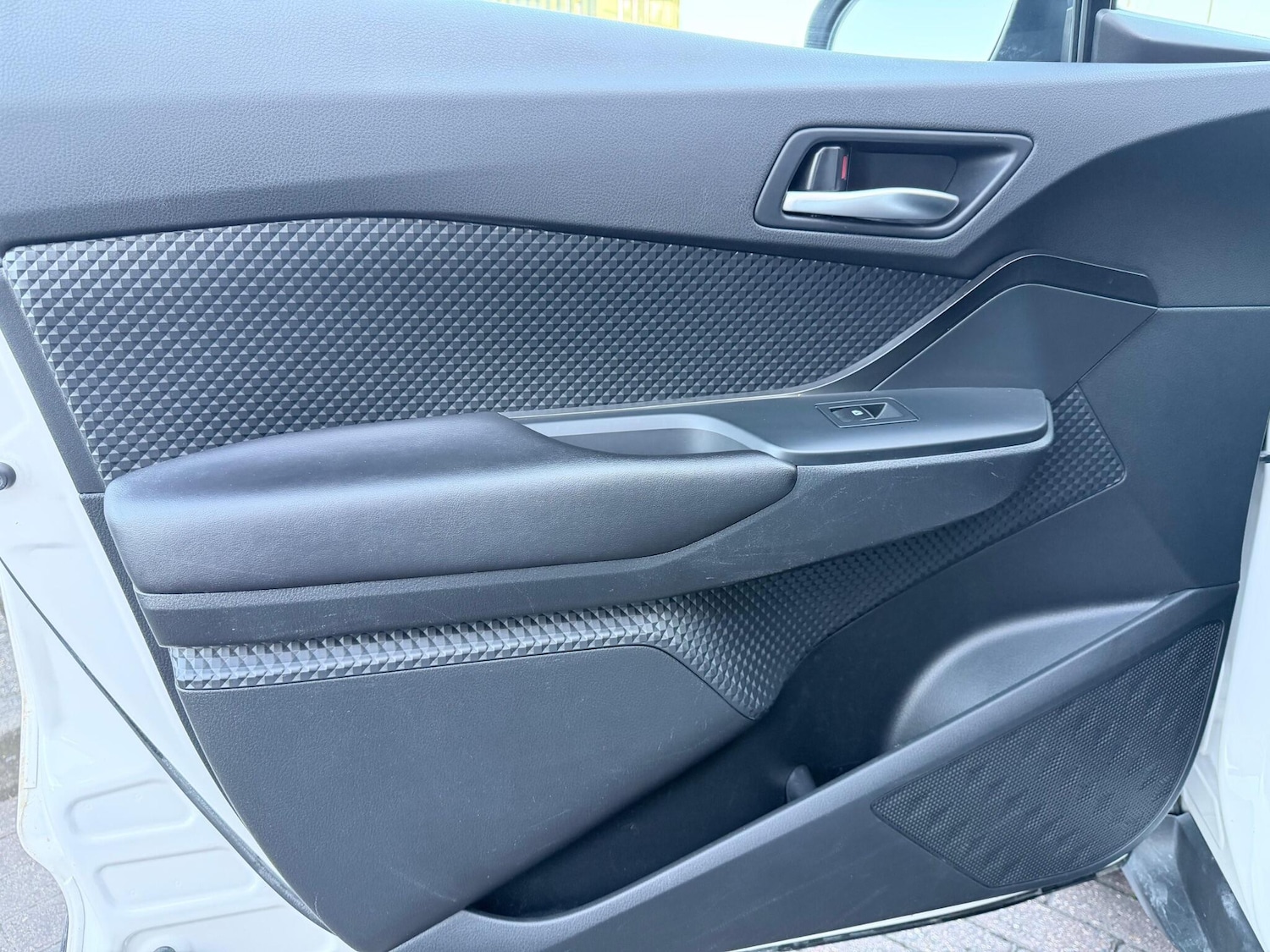 Used Toyota C-HR 2018 for sale - 77957214: Photo 28