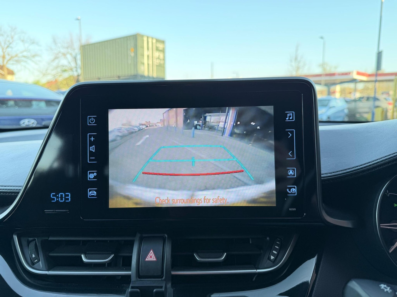 Used Toyota C-HR 2018 for sale - 77957214: Photo 32