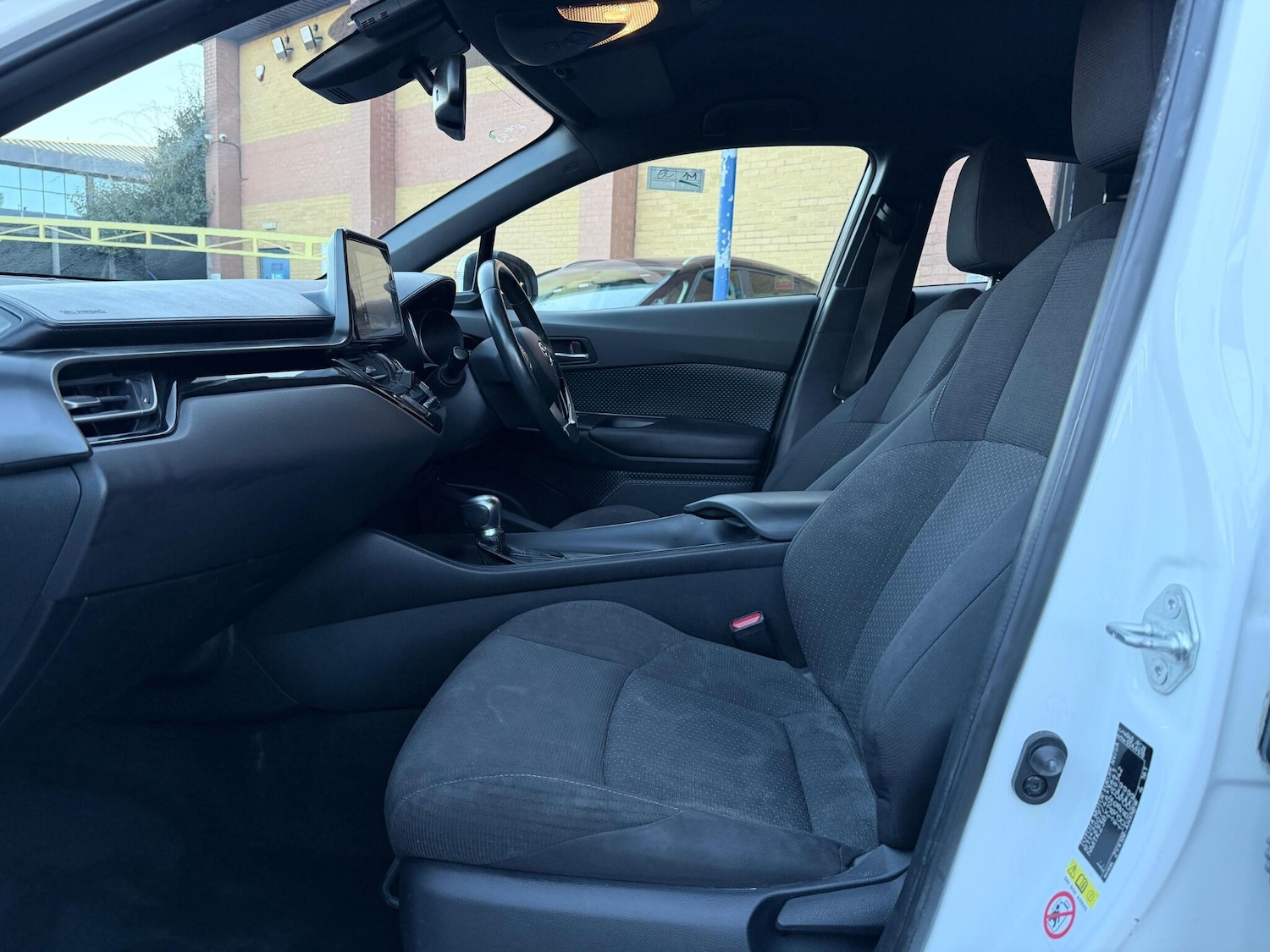 Used Toyota C-HR 2018 for sale - 77957214: Photo 39