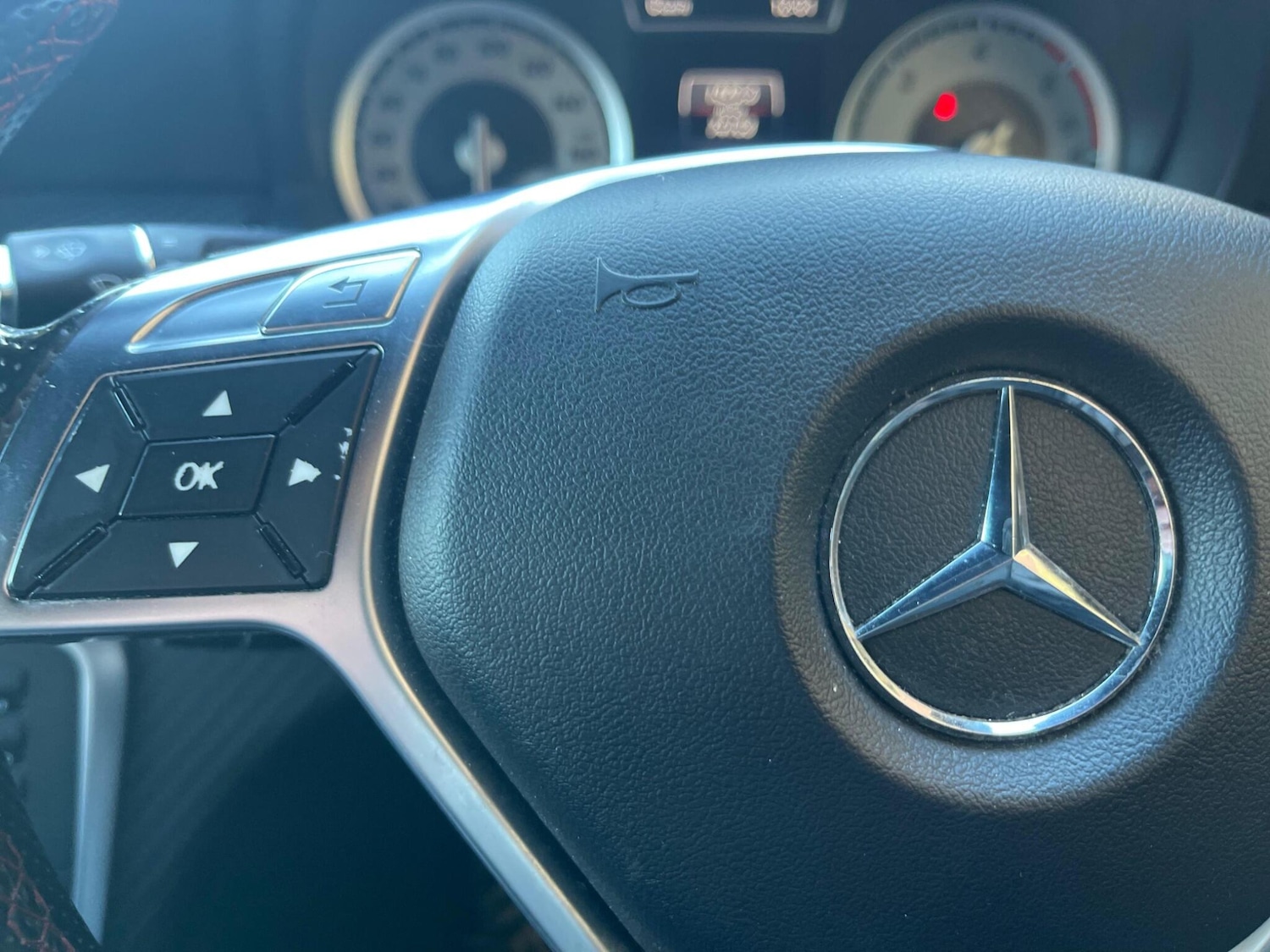 Used Mercedes-Benz A-Class 2015 for sale - 77097423: Photo 32