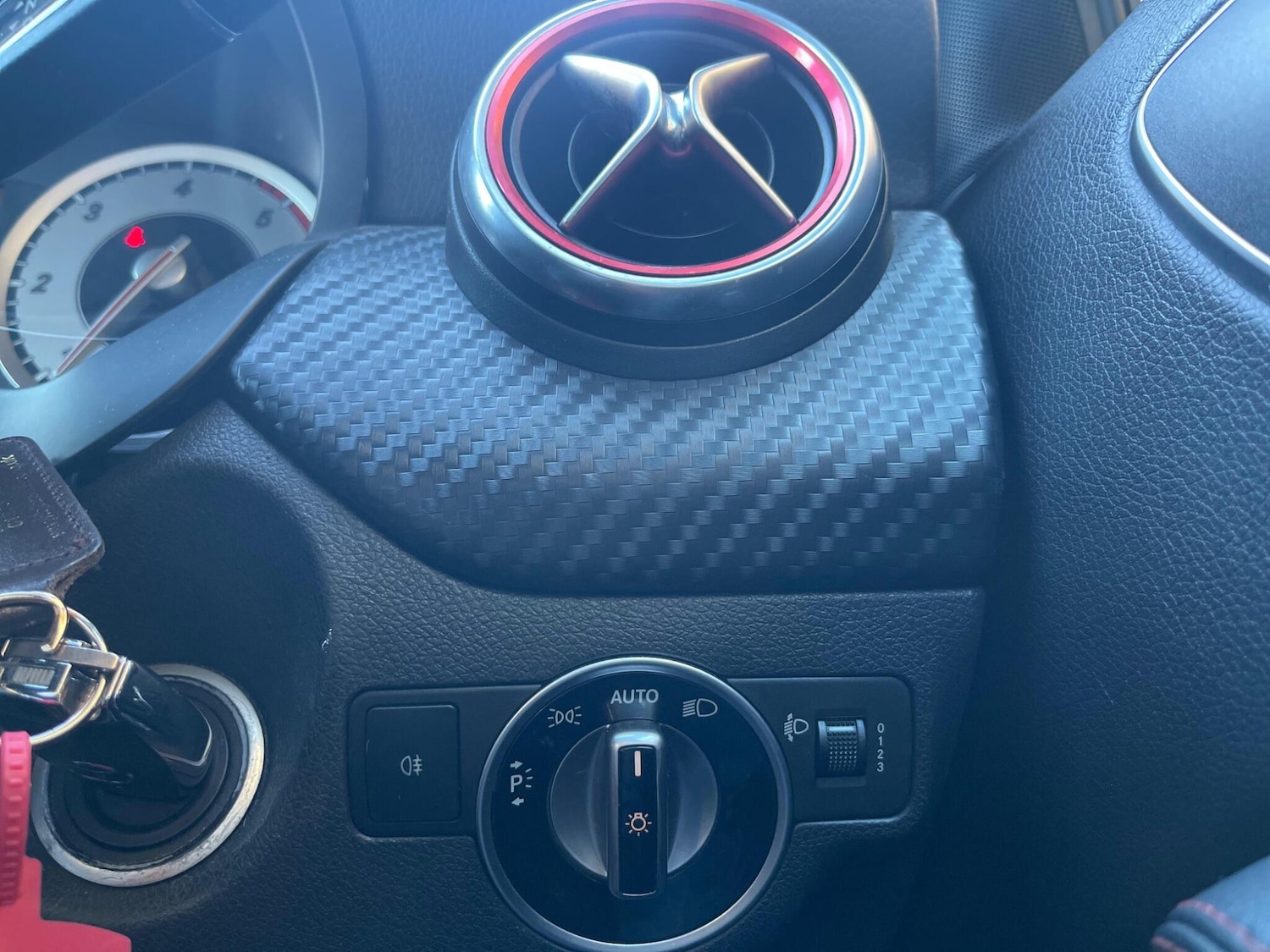 Used Mercedes-Benz A-Class 2015 for sale - 77097423: Photo 33