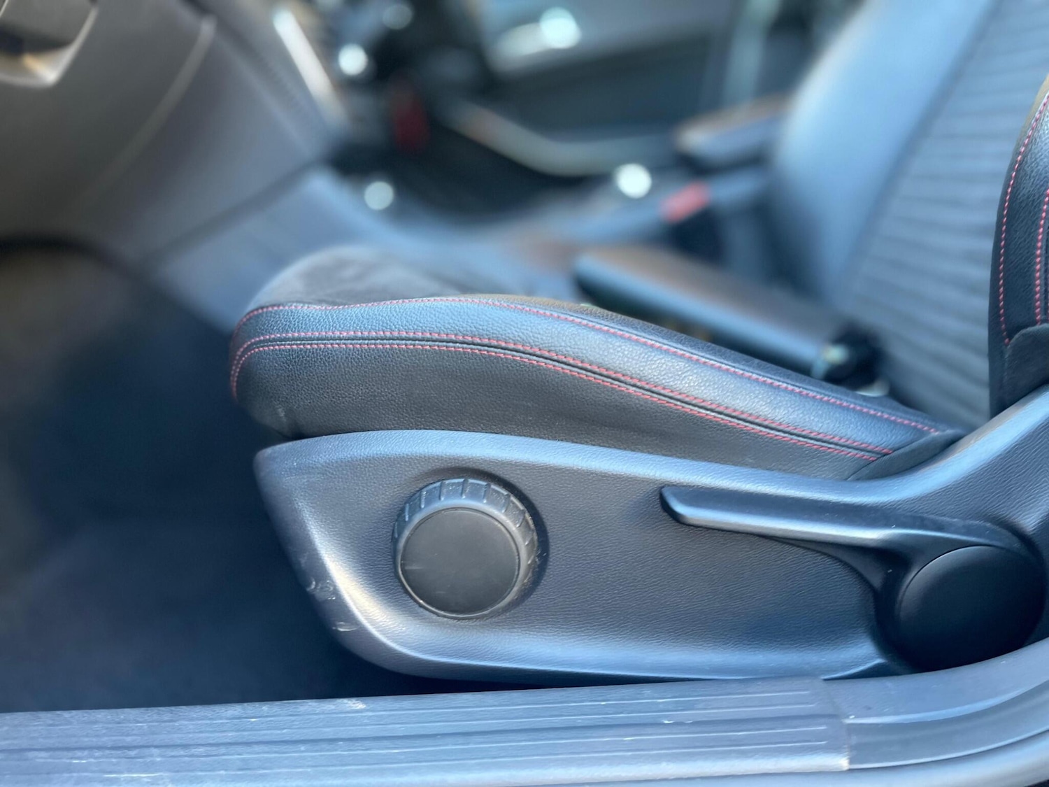 Used Mercedes-Benz A-Class 2015 for sale - 77097423: Photo 34