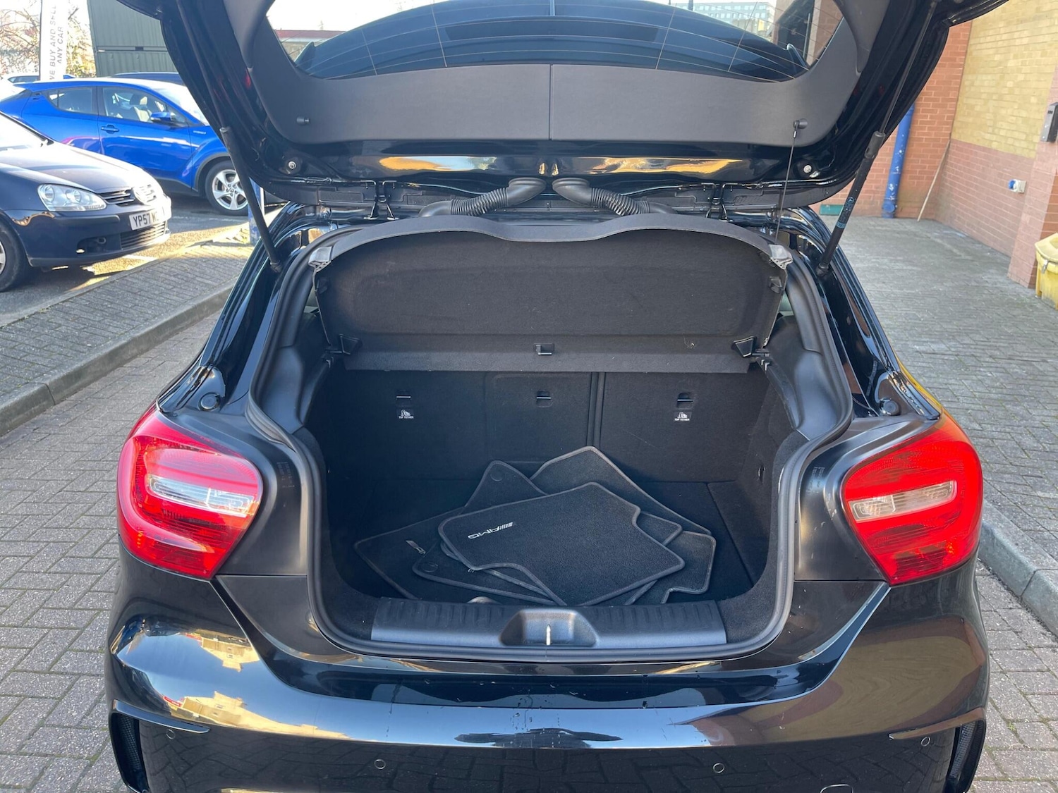 Used Mercedes-Benz A-Class 2015 for sale - 77097423: Photo 43