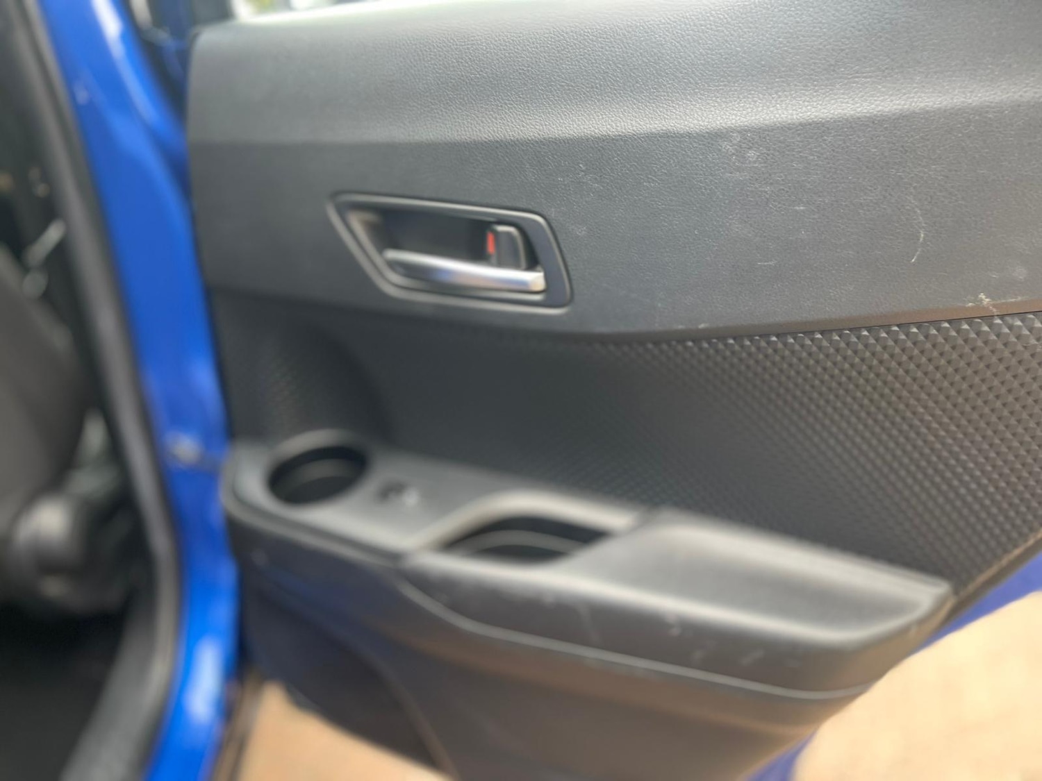 Used Toyota C-HR 2019 for sale - 76326465: Photo 15