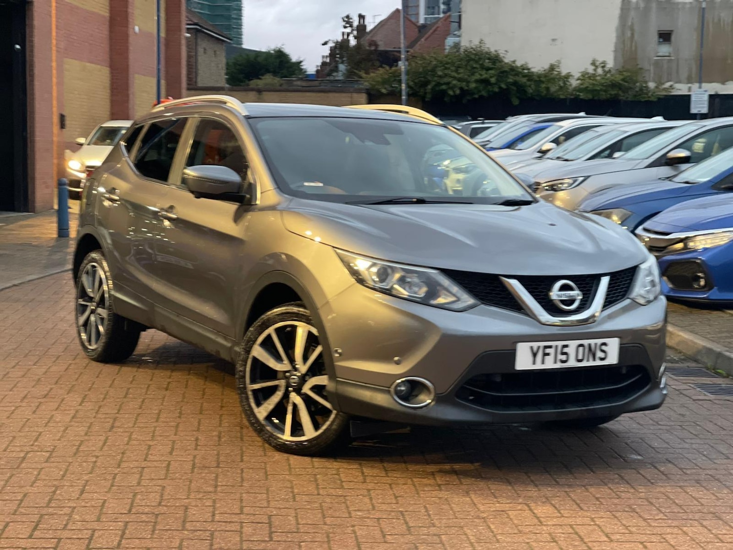 Used Nissan Qashqai for sale - 76997626: Photo 2